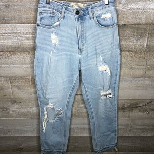 COPY - Abercrombie & Fitch A&F high rise light wash the mom jeans